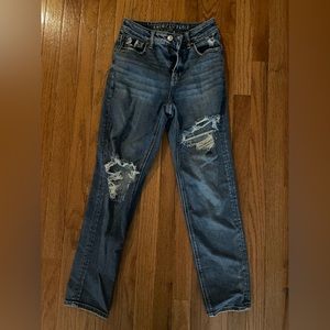 American eagle baggy jeans!